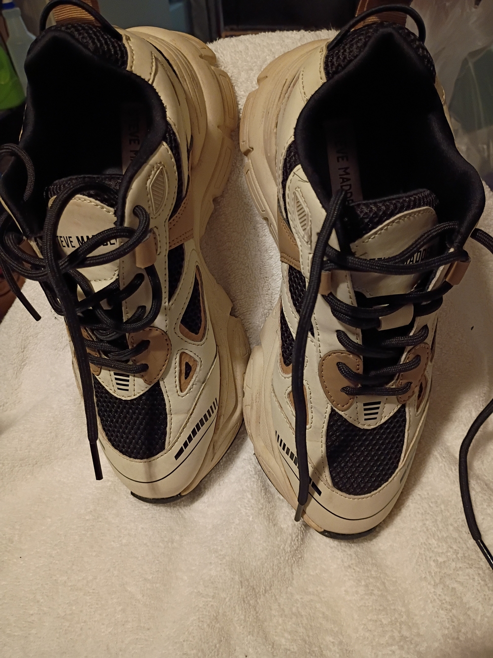 Steve Madden Cream and Black Chunky Athletic Trainers Women's.